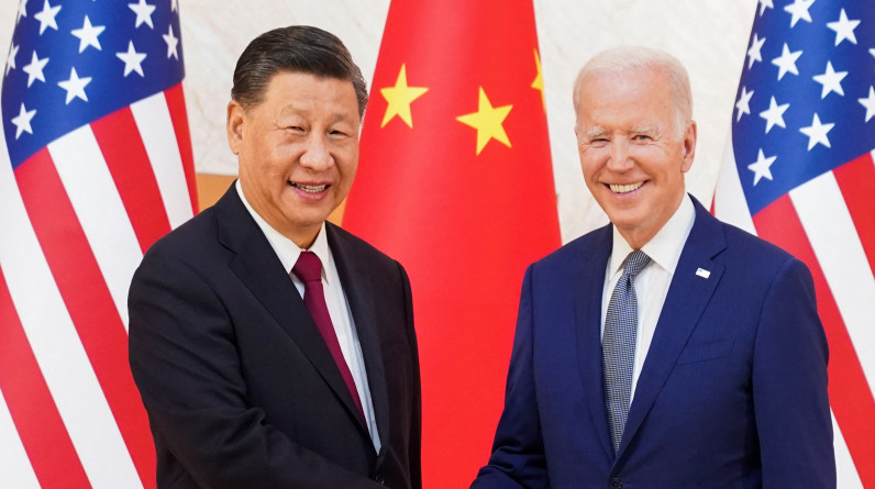 مقال بفورين بوليسي: هذه مخاطر حرب باردة بين الولايات المتحدة والصين على الداخل الأميركي